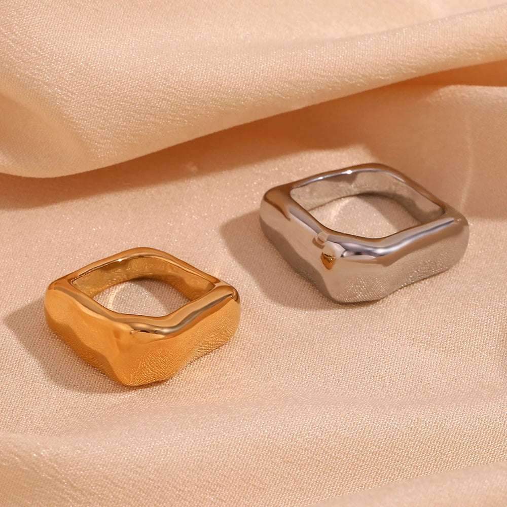 Elegant Geometric Ring