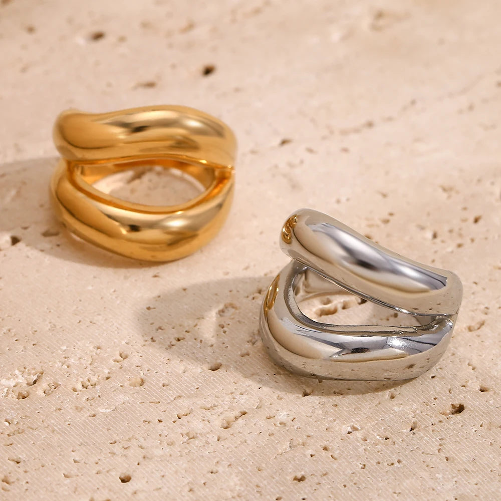 Elegant Lips Shape Ring