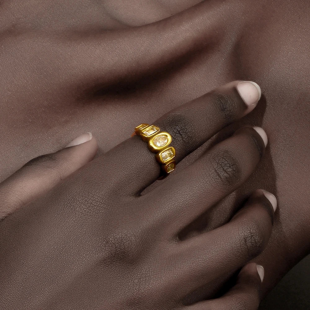 Elegant Geometric Zircon Ring 18k Gold Plated